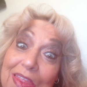 Meet your Posher, Carol